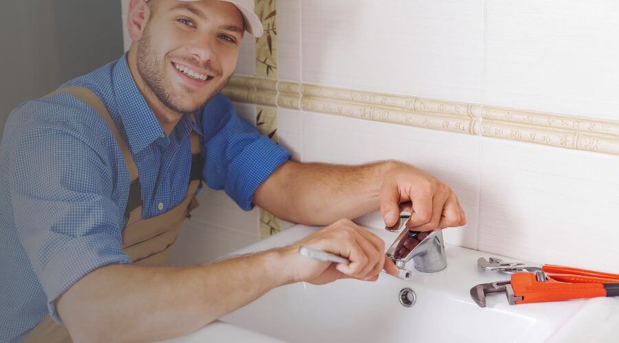 Professional sink repair in Bowling Green, IN